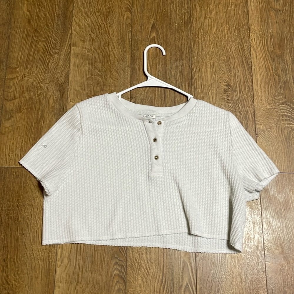White cropped flowy T-shirt